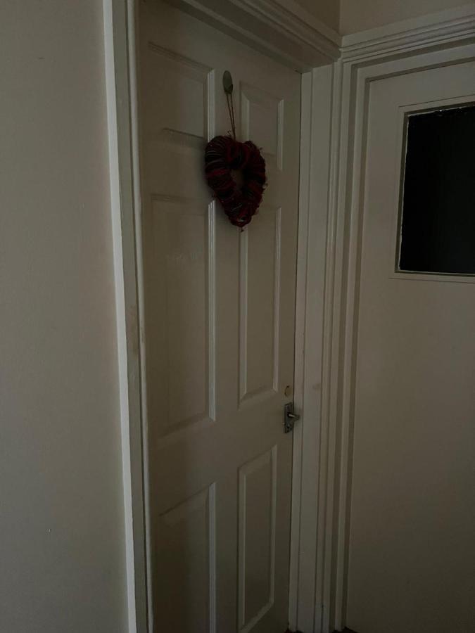 ホテル Shared House In Chakeshill Drive ブリストル エクステリア 写真