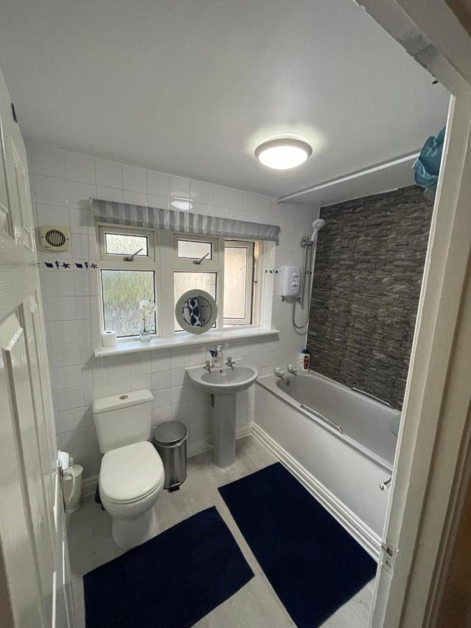 ホテル Shared House In Chakeshill Drive ブリストル エクステリア 写真