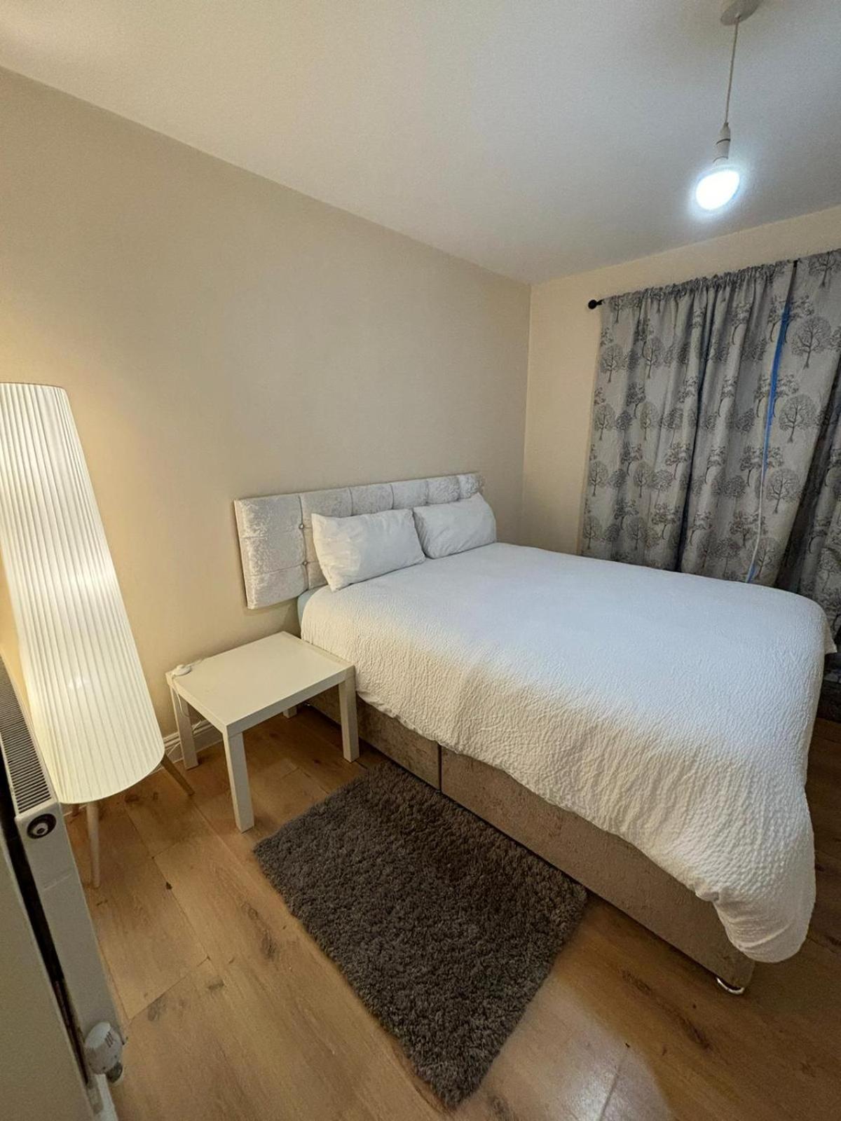 ホテル Shared House In Chakeshill Drive ブリストル エクステリア 写真
